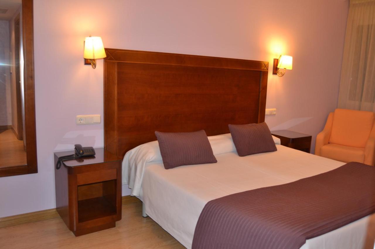 Hotel Abadia Burgos Camino Santiago Zimmer foto